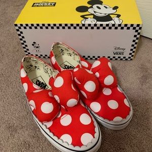 BRAND NEW MINNIE MOUSE BOW VANS 7.5